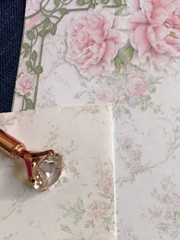 Rose-Scented Romantic Stationery